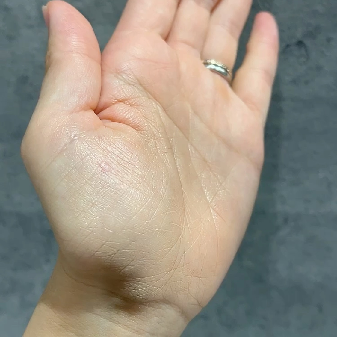 モイスチュアリフトファンデーション/rafuna/クリーム・エマルジョンファンデーションの動画クチコミ4つ目