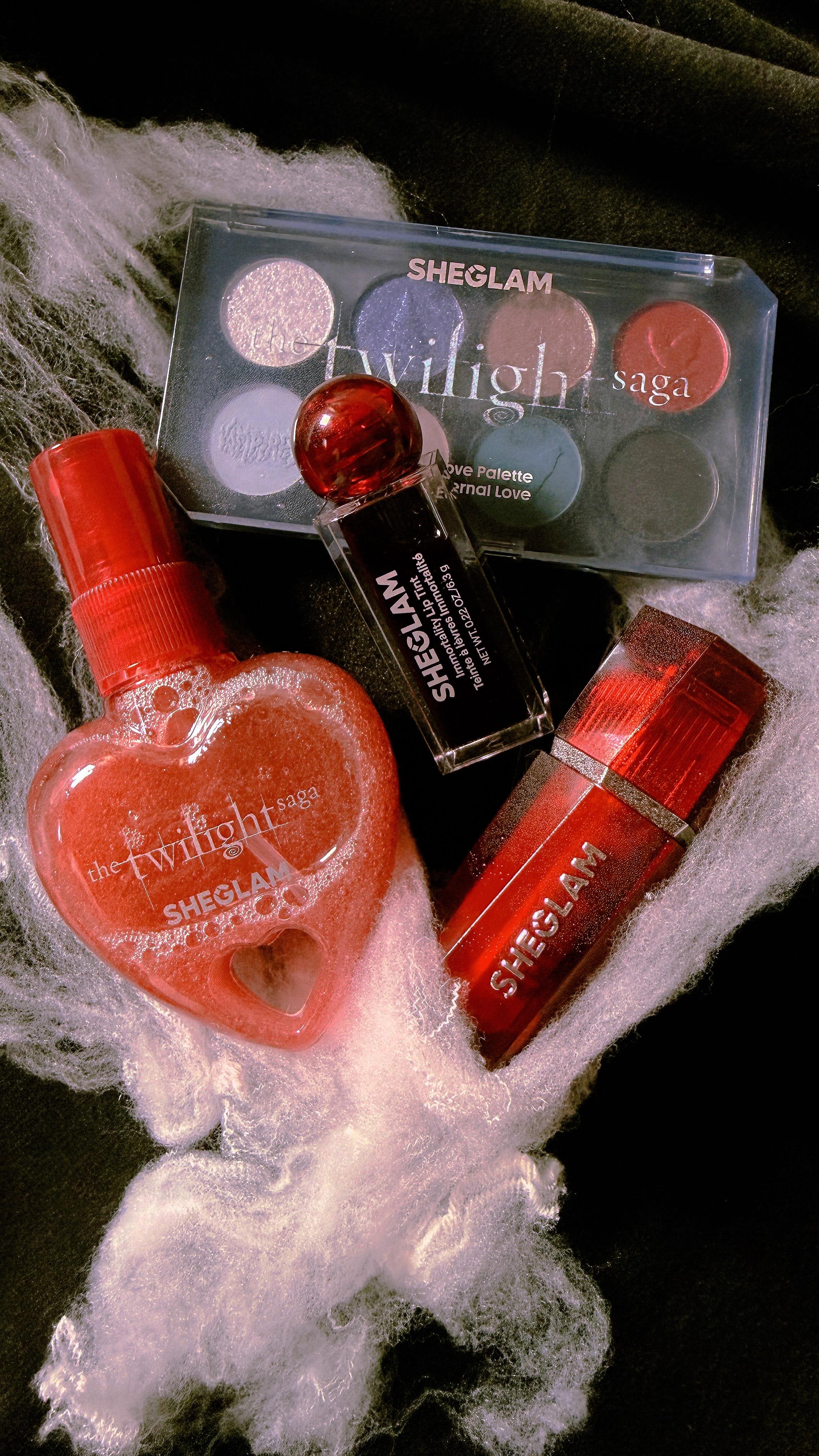  The Twilight Saga X SHEGLAM : when the red moon alive in Halloween🥀 
 
 
 
 
Details product: 
🩸 Immortality Lip Tint