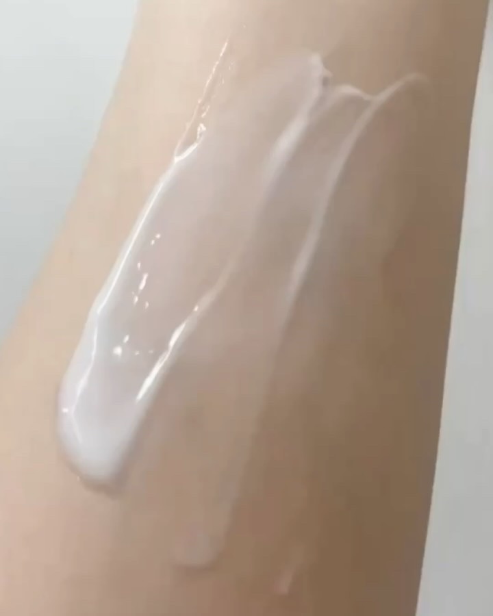 全身保湿ミルククリーム/カウブランド無添加/ボディクリームの動画クチコミ5つ目