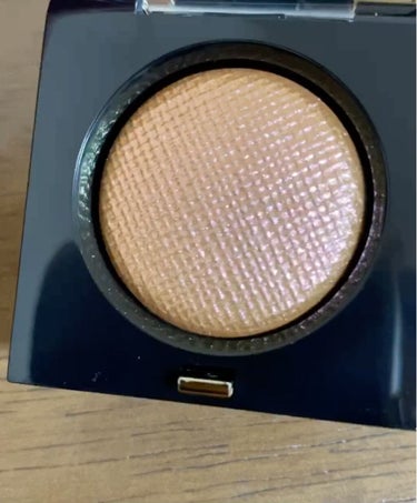 リュクス アイシャドウ マルチクロム インカンデスント(incandescent）/BOBBI BROWN/シングルアイシャドウを使ったクチコミ（3枚目）