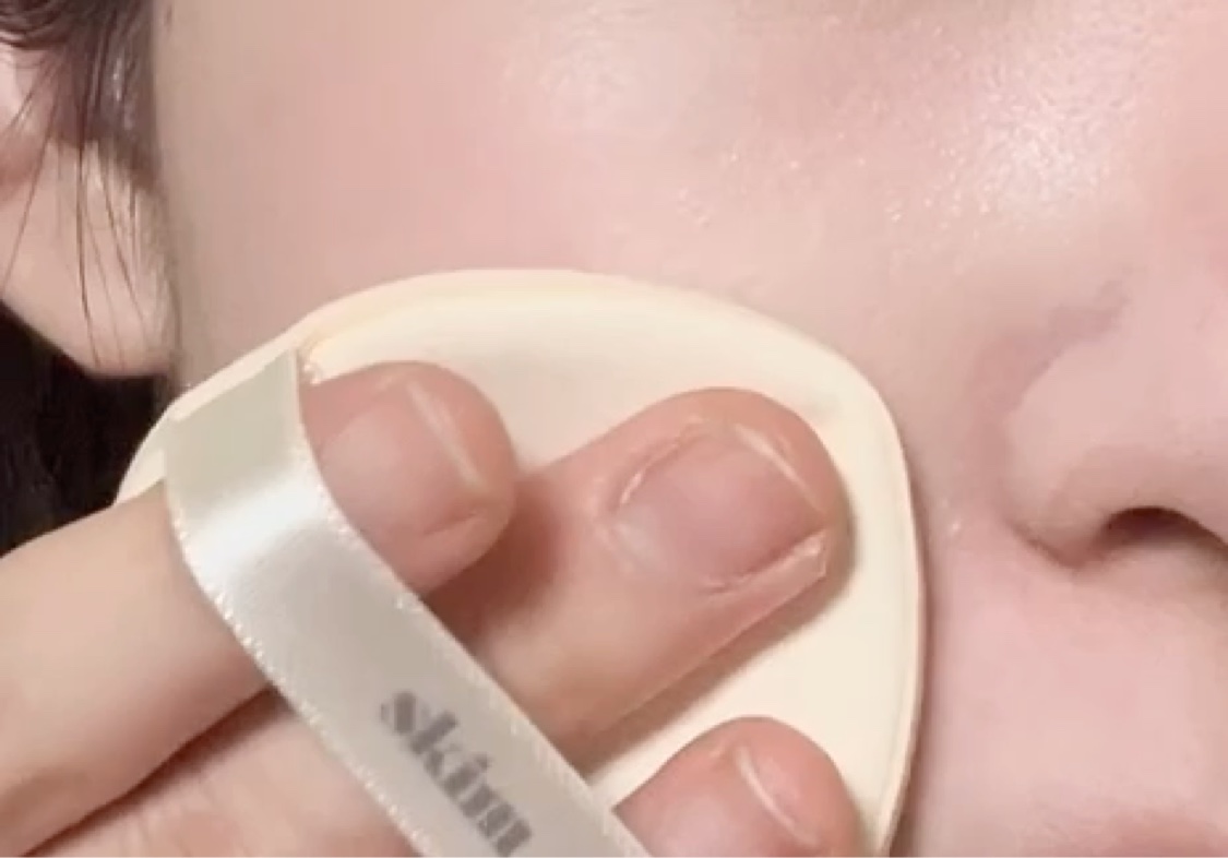 ルポ クッションファンデーション/skim /クッションファンデーションを使ったクチコミ（3枚目）