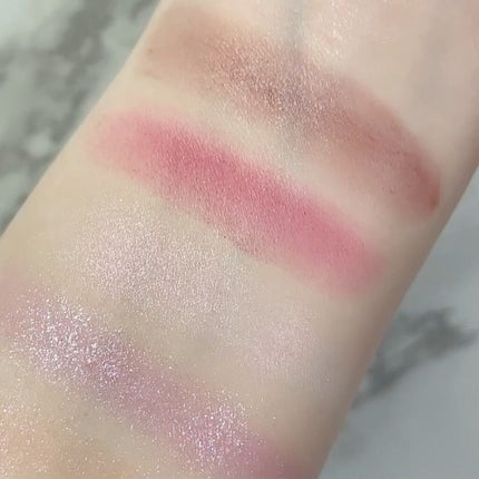 コンパクトアディクション “エターナル イン ピンク”/ADDICTION/アイシャドウパレットを使ったクチコミ(5枚目)