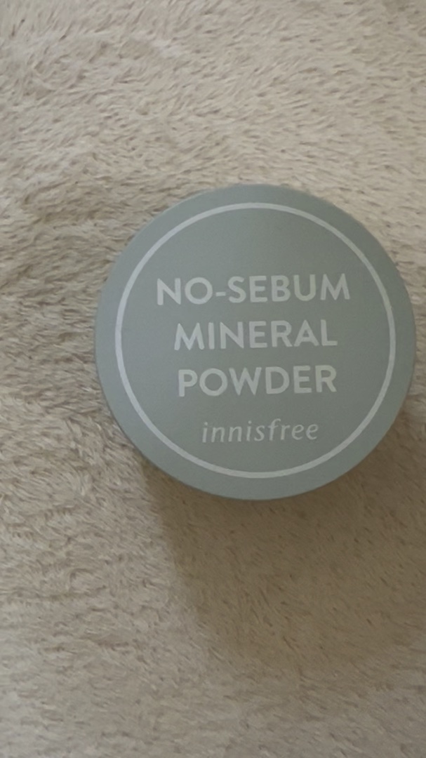 ノーセバム　ミネラルパウダー　N/innisfree/ルースパウダーの動画クチコミ3つ目
