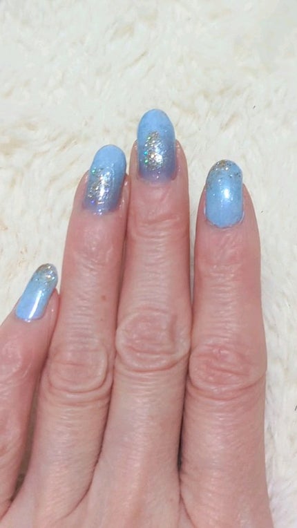 カラフルネイルズ/キャンメイク/マニキュアの人気ショート動画