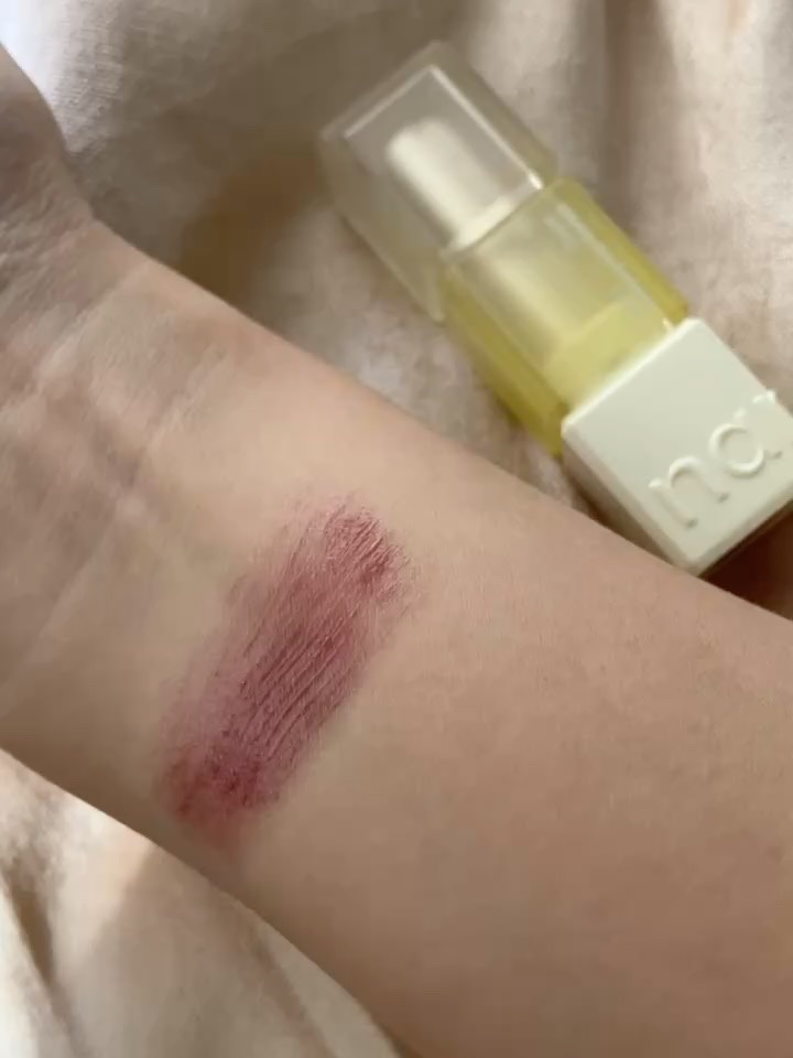 シュガーラビングリップソルベ/narka/リップスクラブを使ったクチコミ（3枚目）