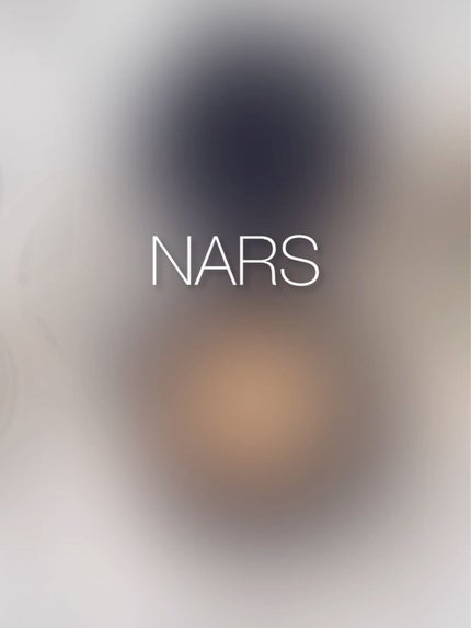 NARS ピュアラディアントプロテクション アクアティックグロー クッションファンデーション SPF50+/PA+++のクチコミ「●  素肌を活かしたみずみずしい透明感とツヤが欲しいなら丸
みずみずしさが特徴なので、顔の中.....」(3枚目)