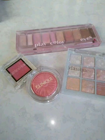 プレイカラー アイシャドウ/ETUDE/アイシャドウパレットの人気ショート動画