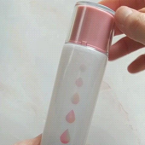 momoist by Lamu face lotion /momoist /化粧水の動画クチコミ1つ目