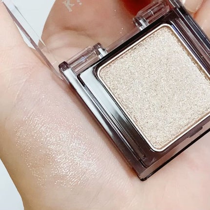 シアー グリッターアイズ/KiSS/単色アイシャドウを使ったクチコミ(3枚目)