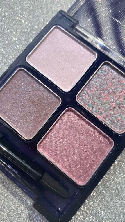 ビーチバカンスグリッターパレット/KATE/アイシャドウパレットの人気ショート動画