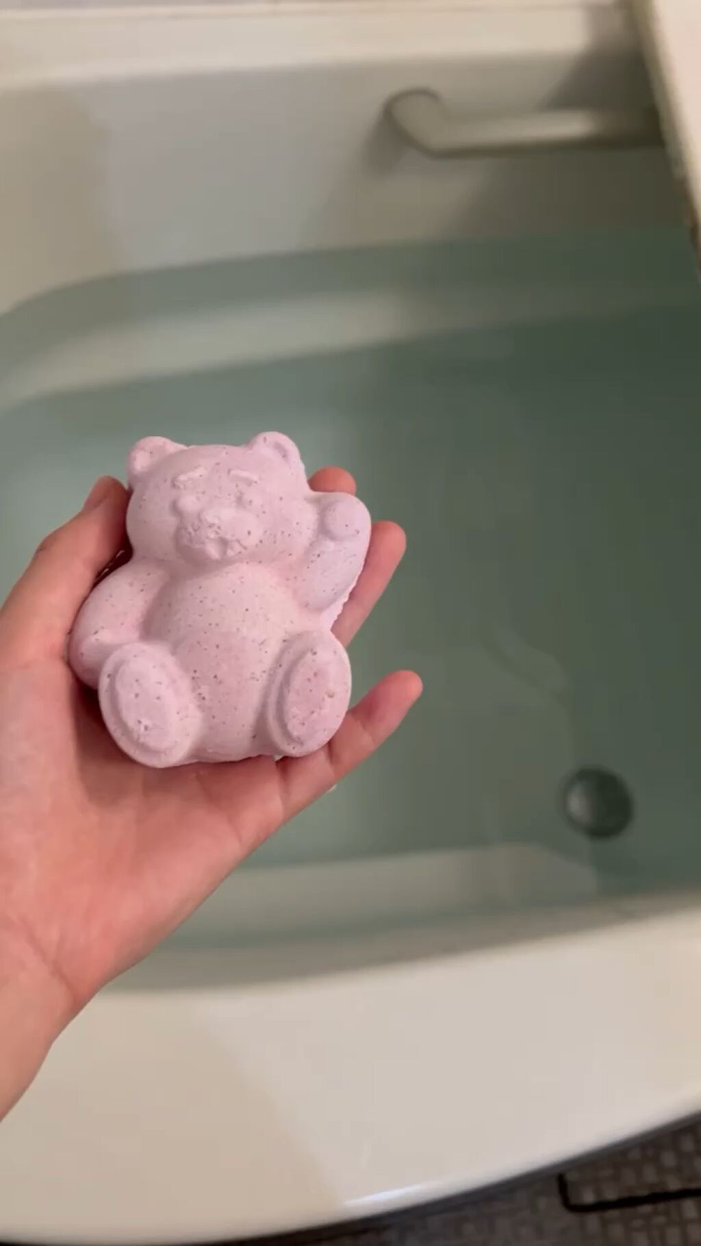 バターベア（バスボム）/ラッシュ/炭酸系入浴剤を使ったクチコミ（1枚目）