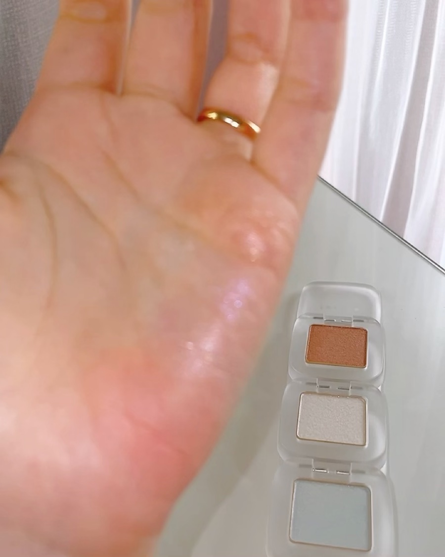 トーン ペタル ブルーミング マット リップ/to/one/口紅を使ったクチコミ（3枚目）