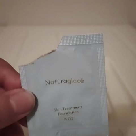 スキントリートメント ファンデーションN/ナチュラグラッセ/リキッドファンデーションの動画クチコミ1つ目