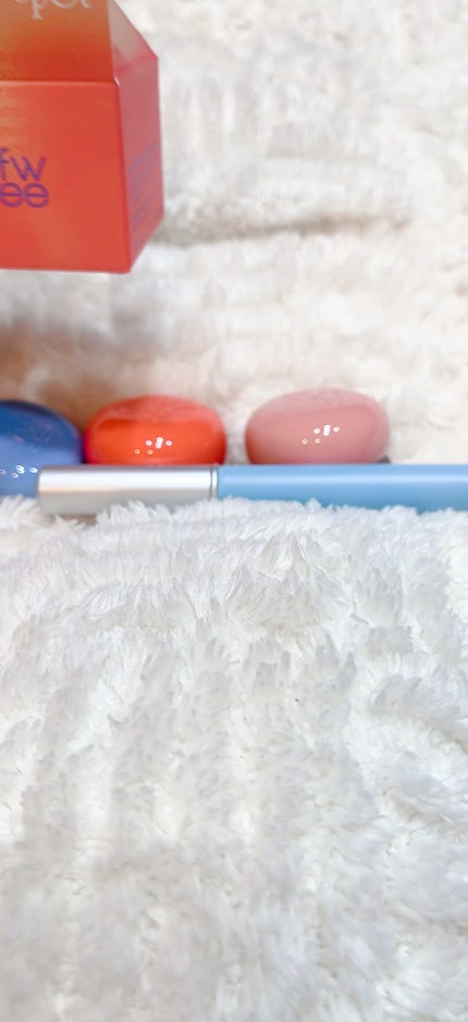 フィー フィンガーライク リップブラシ/fwee/メイクブラシの人気ショート動画