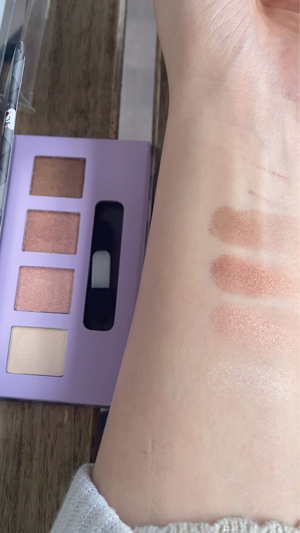 4色アイシャドウパレット/サンリオ/アイシャドウパレットの動画クチコミ1つ目