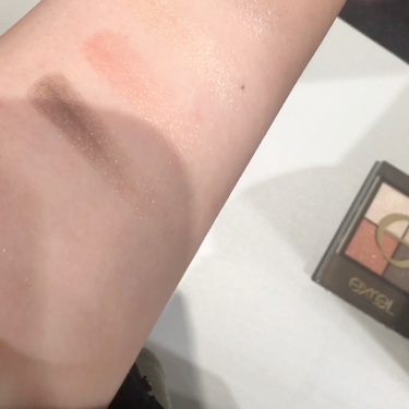 リアルクローズシャドウ/excel/アイシャドウパレットを使ったクチコミ（3枚目）