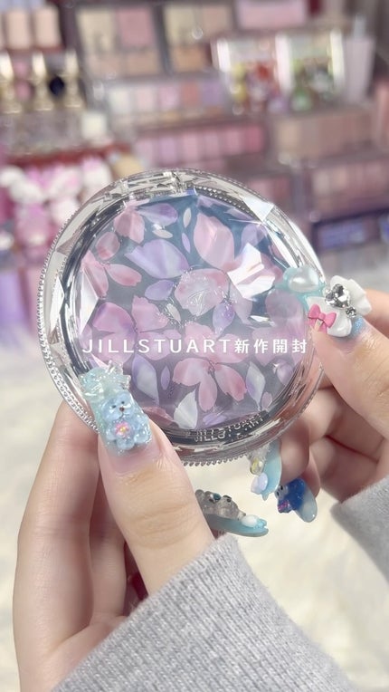 ジルスチュアート ブルーム ミックスブラッシュ コンパクト/JILL STUART/パウダーチークの人気ショート動画