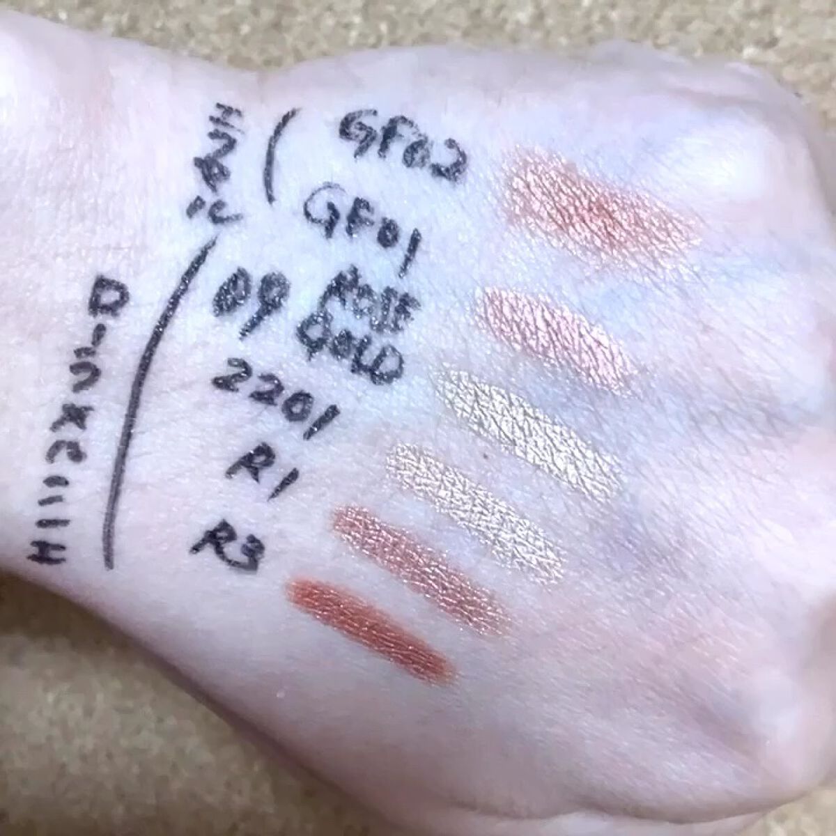 ザ ギフト オブ ア ローズ キャビアスティック トリオ/ローラ メルシエ/メイクアップキットを使ったクチコミ（3枚目）