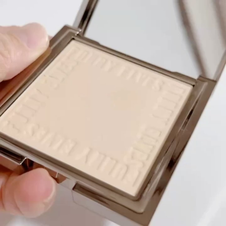 ソフトマットプレストパウダー/FUNNY ELVES方里/プレストパウダーを使ったクチコミ（2枚目）