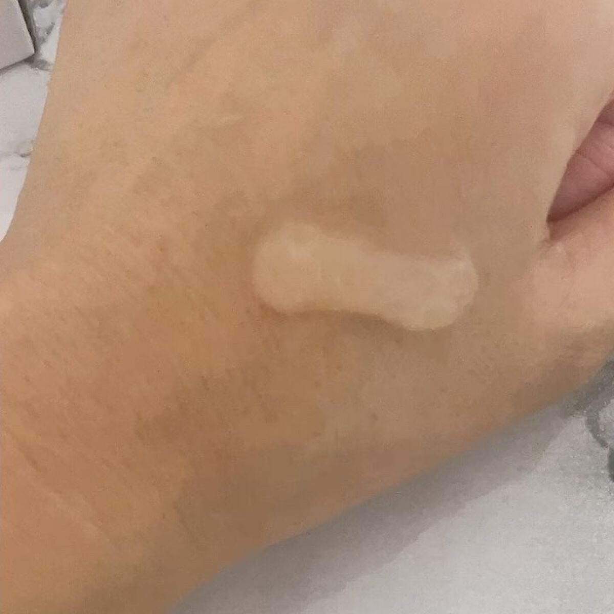 美白乃美人 ホワイトニングピーリングジェル/ブレーンコスモス/ピーリングの動画クチコミ5つ目