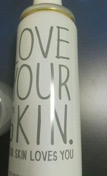 LOVE YOUR SKIN. YOUR SKIN LOVES YOU.(ラブユアスキンユアスキンラブスユー) ボタニカルウォーターのクチコミ「love your skin
ボタニカルリフレッシュミスト
心地よいミストで香りのしっかりした.....」（1枚目）