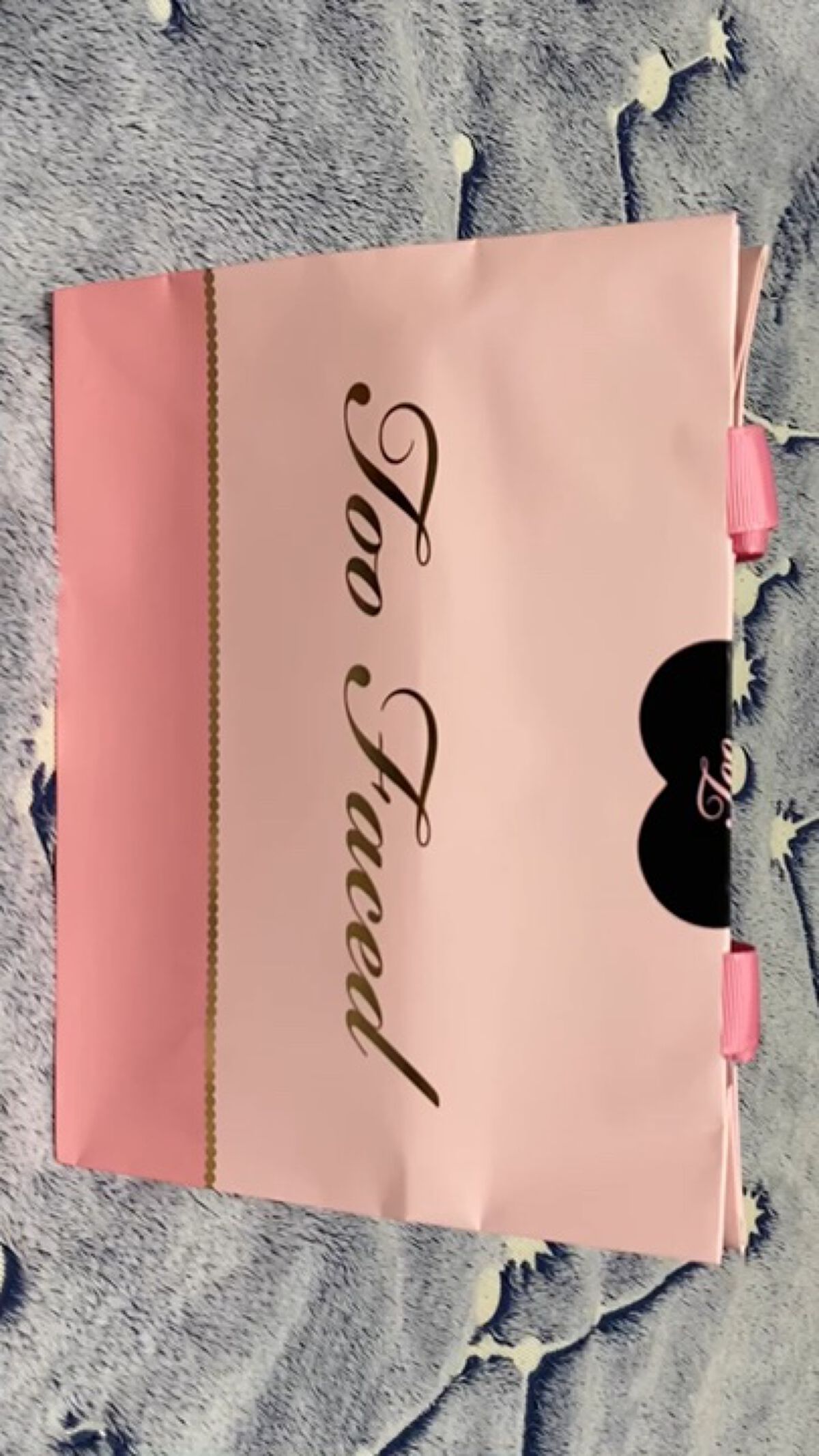 キティ ライクス トゥ スクラッチ ミニ アイシャドウ パレット/Too Faced/アイシャドウパレットの動画クチコミ3つ目