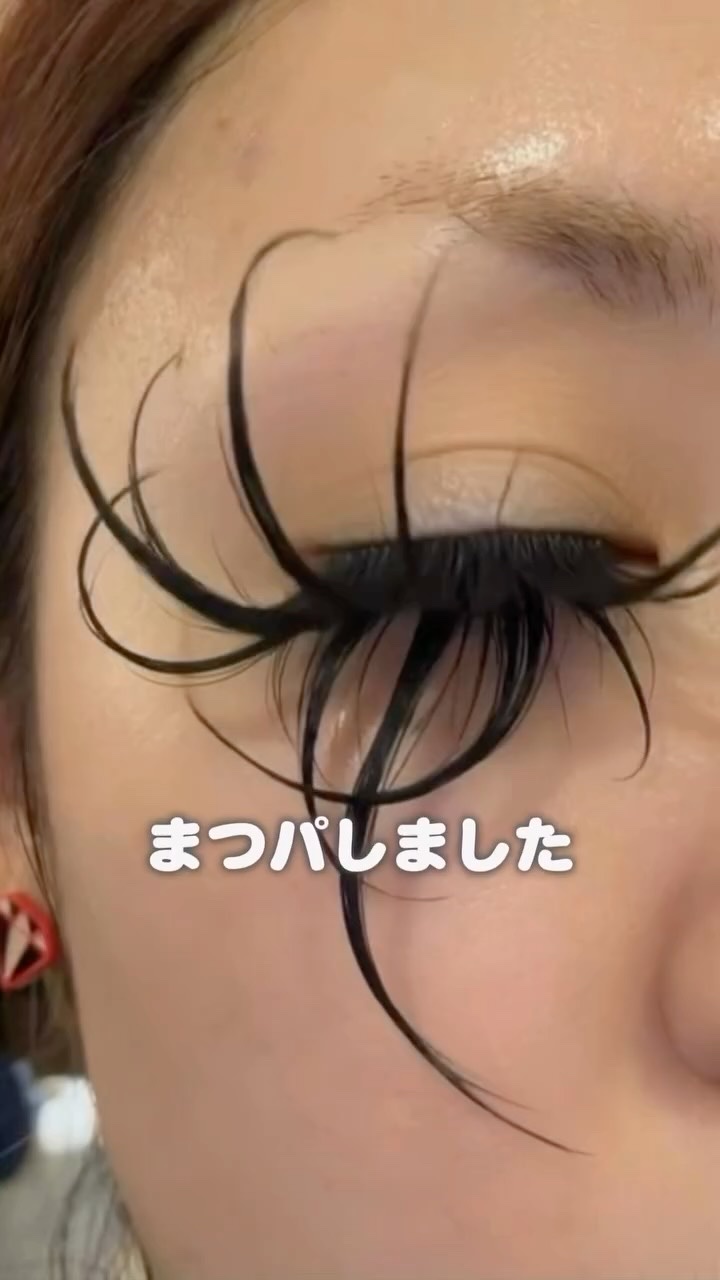 セルフまつパしてみた！
不器用すぎるわたしでもなんとか出来た✨️
⁡
abeutia_official さんからご提供頂いたLASHLIFTキットは必要な物が全部セットになってたから簡単にできたよ。
⁡
眉毛パーマのキットもあるみたいだから