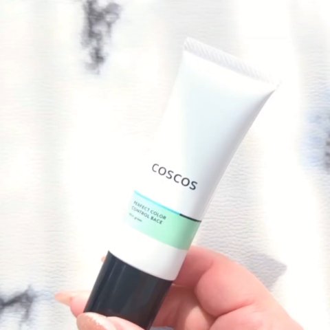 カラーコントロールベース ミントグリーン/COSCOS/化粧下地を使ったクチコミ（3枚目）