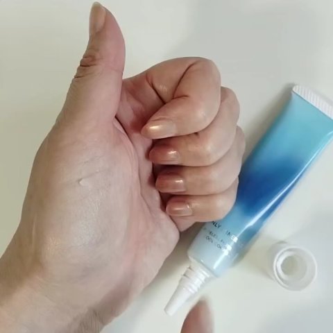 ポアレスフィルタージェル クールコンフォート/ONLY MINERALS/化粧下地の動画クチコミ1つ目