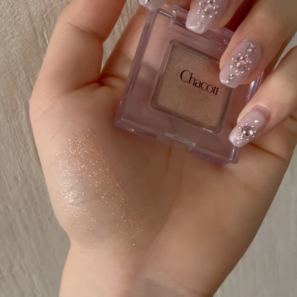 マルチカラーバリエーション スパークル SP08/チャコット・コスメティクス/単色アイシャドウを使ったクチコミ（2枚目）