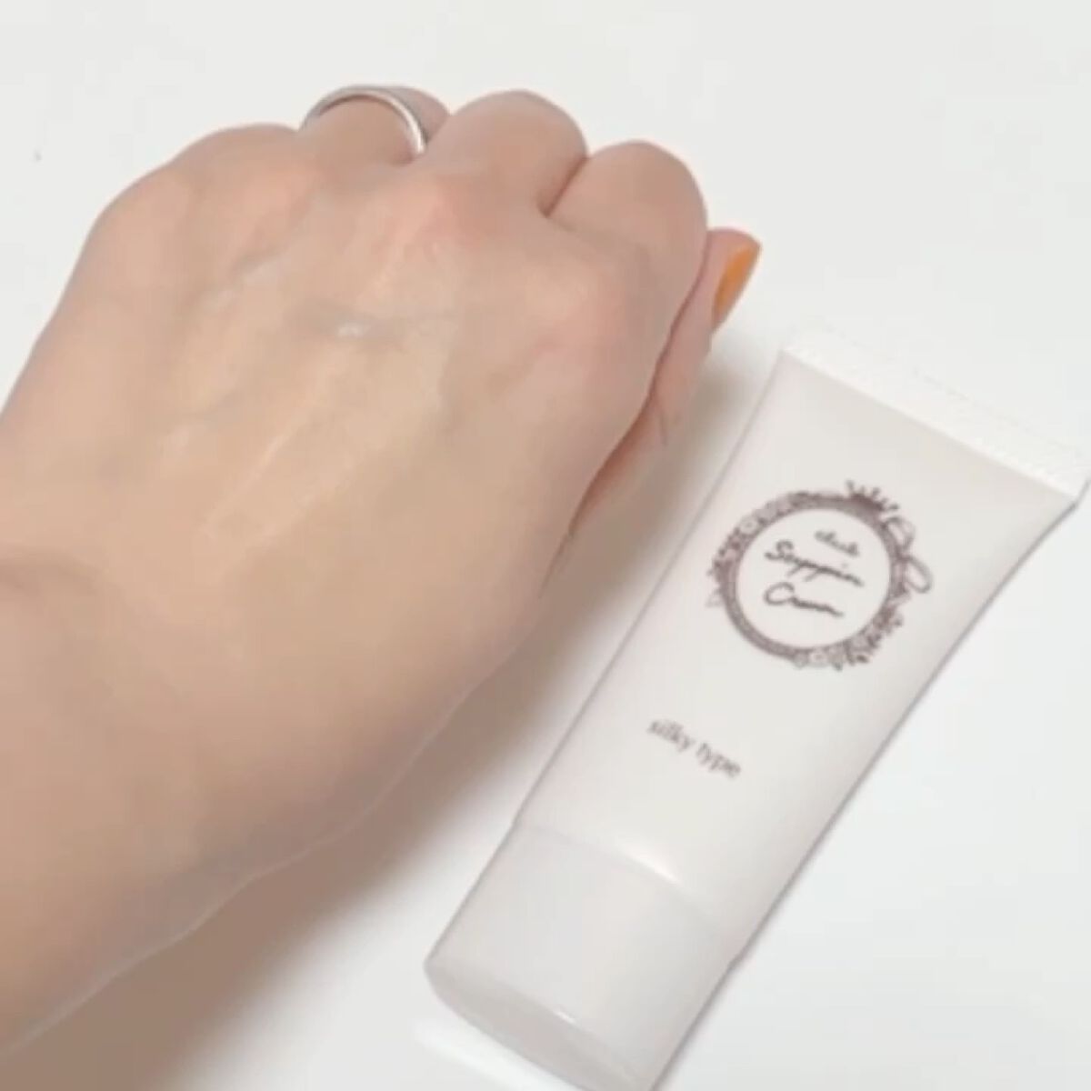 すっぴんシルキーパウダー/クラブ/フェイスパウダーの動画クチコミ3つ目