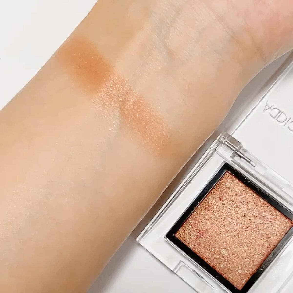 アディクション ザ アイシャドウ ソングス オブ レイン /ADDICTION/単色アイシャドウの動画クチコミ1つ目