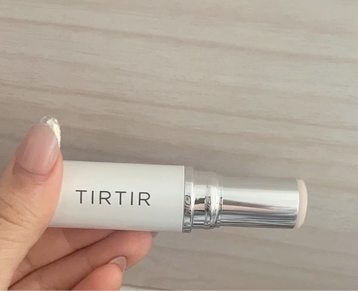 ボーム エサンシエル/CHANEL/スティックハイライトを使ったクチコミ（2枚目）