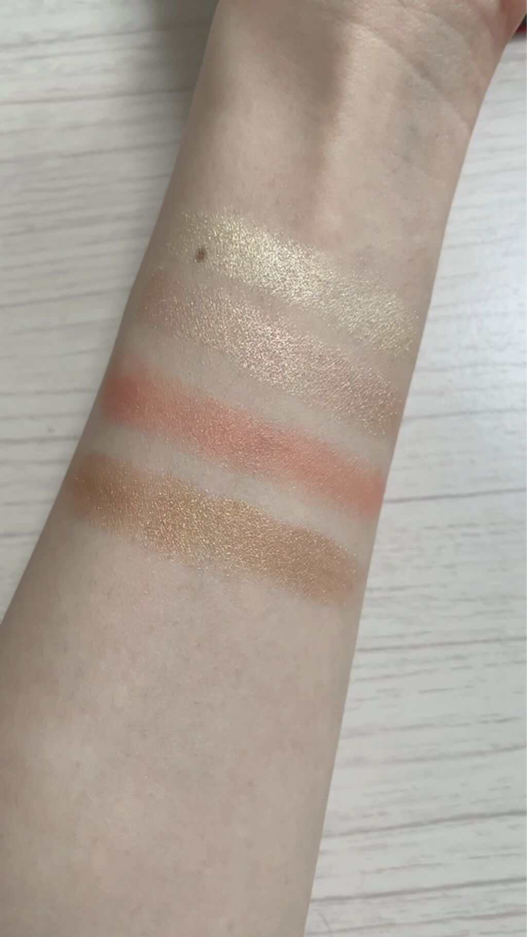 エクストラ ディメンション スキンフィニッシュ×4/M・A・C/パウダーチークの動画クチコミ5つ目