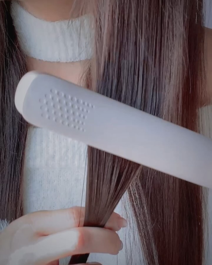 リナ ストレートアイロン/Lena/ストレートアイロンの動画クチコミ2つ目