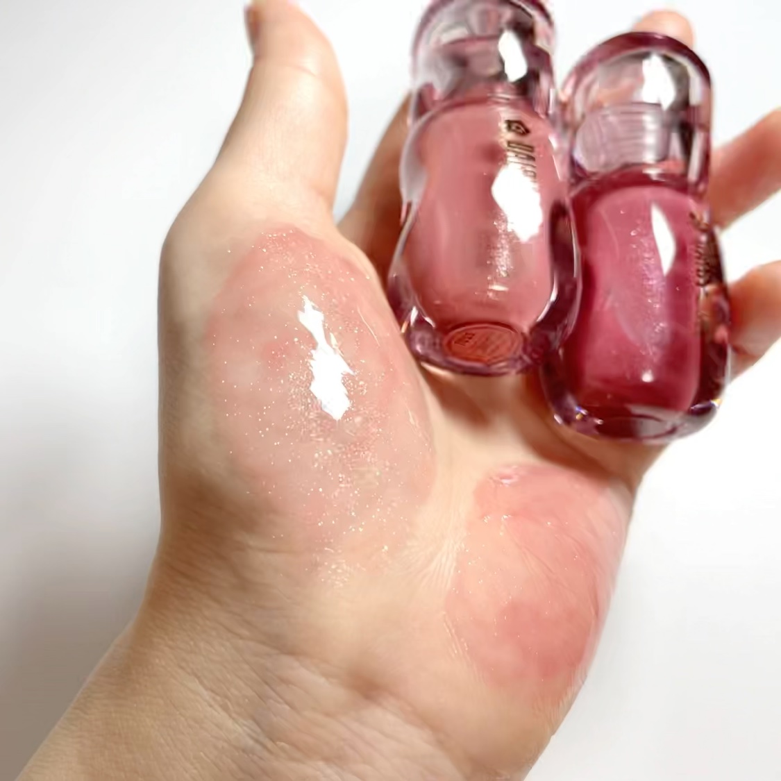 ジュエリー シロップ グロス/DAISY DOLL by MARY QUANT/リップグロスの動画クチコミ4つ目