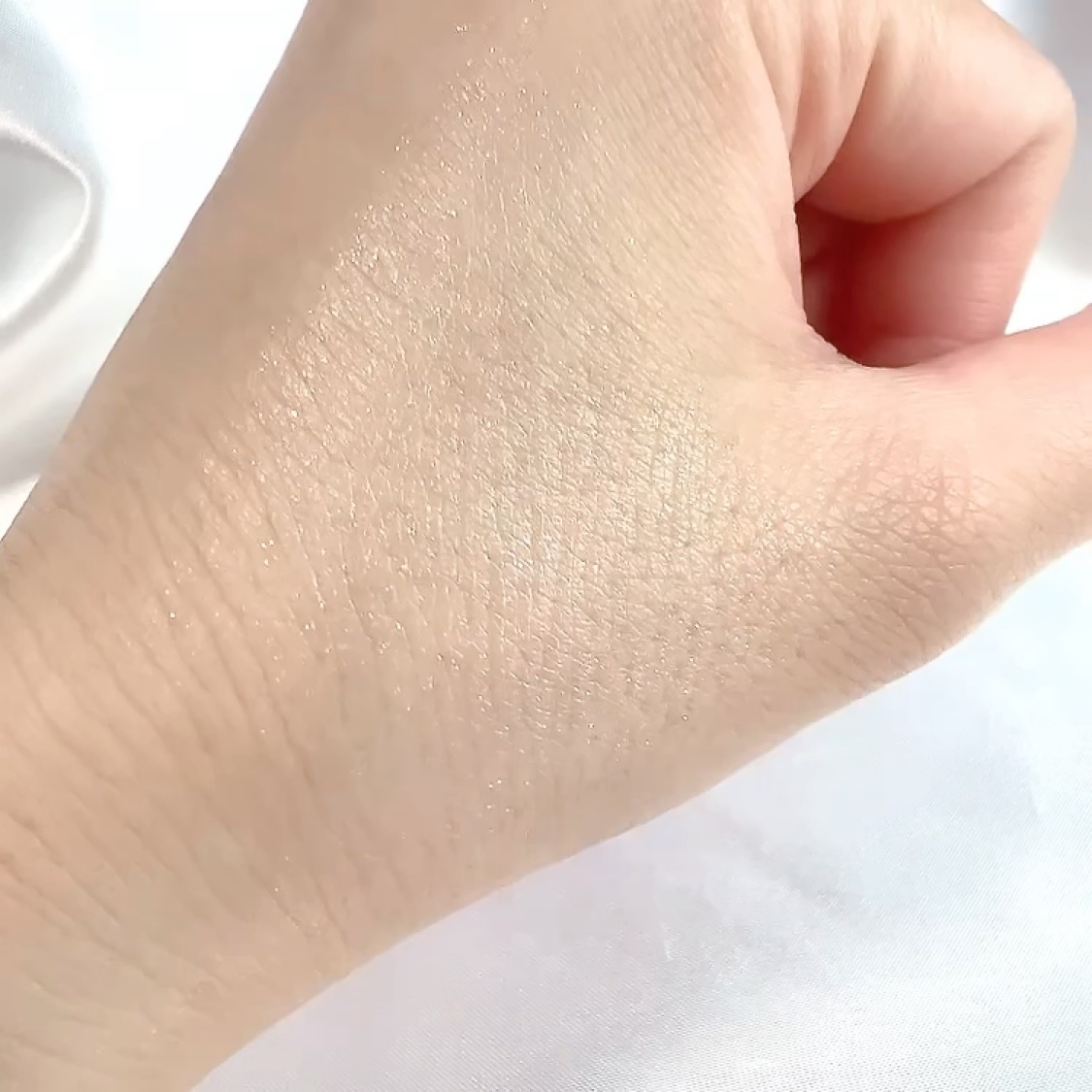 フレグランスリッチパウダー J(ペアーの香り)/パルガントン/ルースパウダーを使ったクチコミ（3枚目）