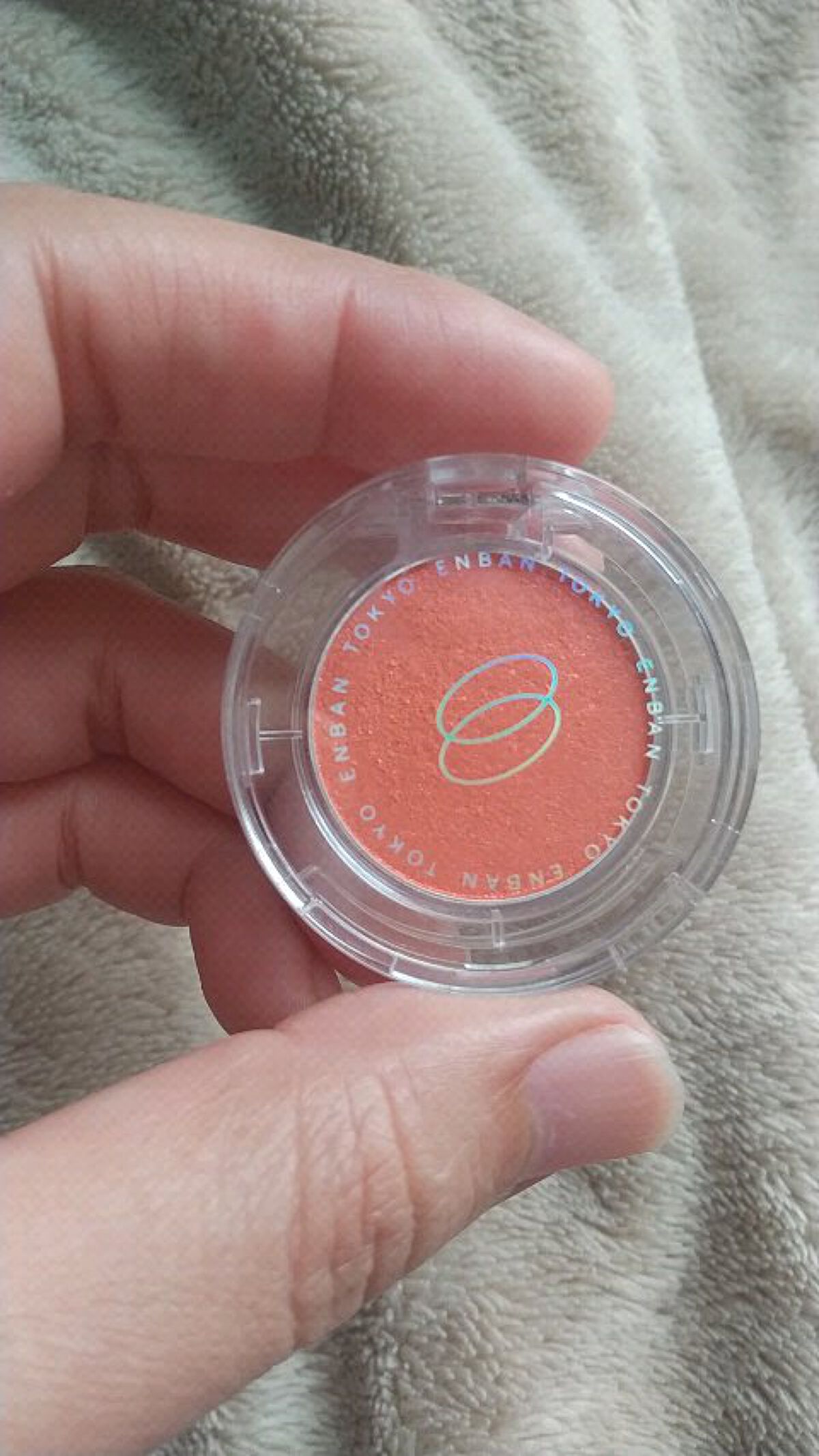マルチグリッターカラー/ENBAN TOKYO/単色アイシャドウの動画クチコミ2つ目