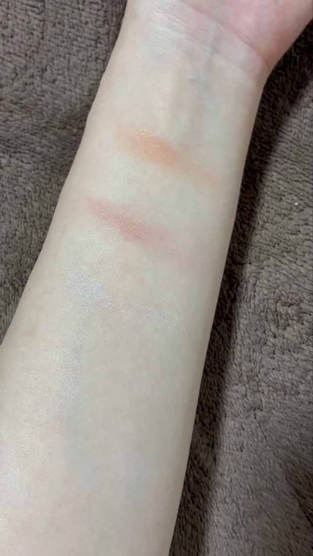 グローキッサー チークブラッシュ／グローキッサー ハイライター 01 初恋のフレッシュコーラル/MAYBELLINE NEW YORK/リキッドチークを使ったクチコミ（3枚目）