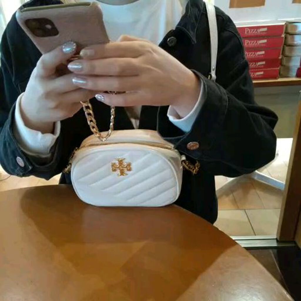 ラ プードル オートニュアンス/Elégance/プレストパウダーを使ったクチコミ（1枚目）