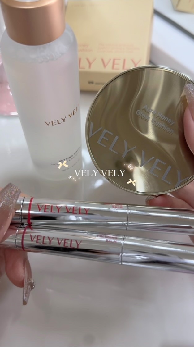 グラスリップボリューミングバーム/VELY VELY/リップバームの人気ショート動画