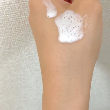 Priming Moisturizer/Glossier./化粧下地の動画クチコミ1つ目