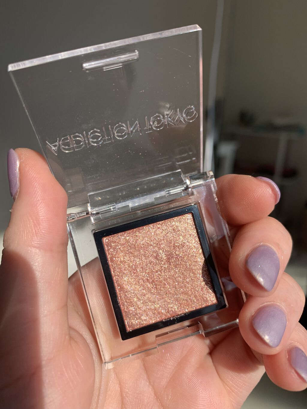 アディクション ザ アイシャドウ スパークル/ADDICTION/単色アイシャドウの動画クチコミ4つ目