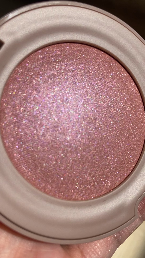 トゥルーディメンショングロウチーク/hince/パウダーチークの人気ショート動画