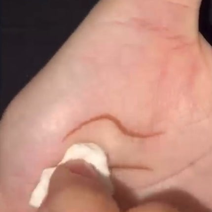 「密着アイライナー」極細クリームペンシル/デジャヴュ/ペンシルアイライナーの人気ショート動画