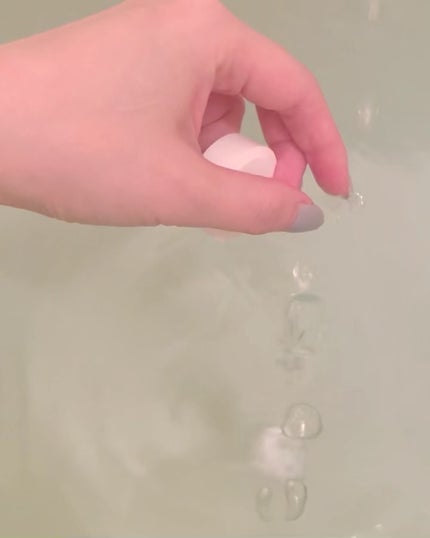 バブ あふれるのはきっと、お湯だけじゃない たくらみ シトラス&ウッディの香り/バブ/炭酸系入浴剤を使ったクチコミ(3枚目)