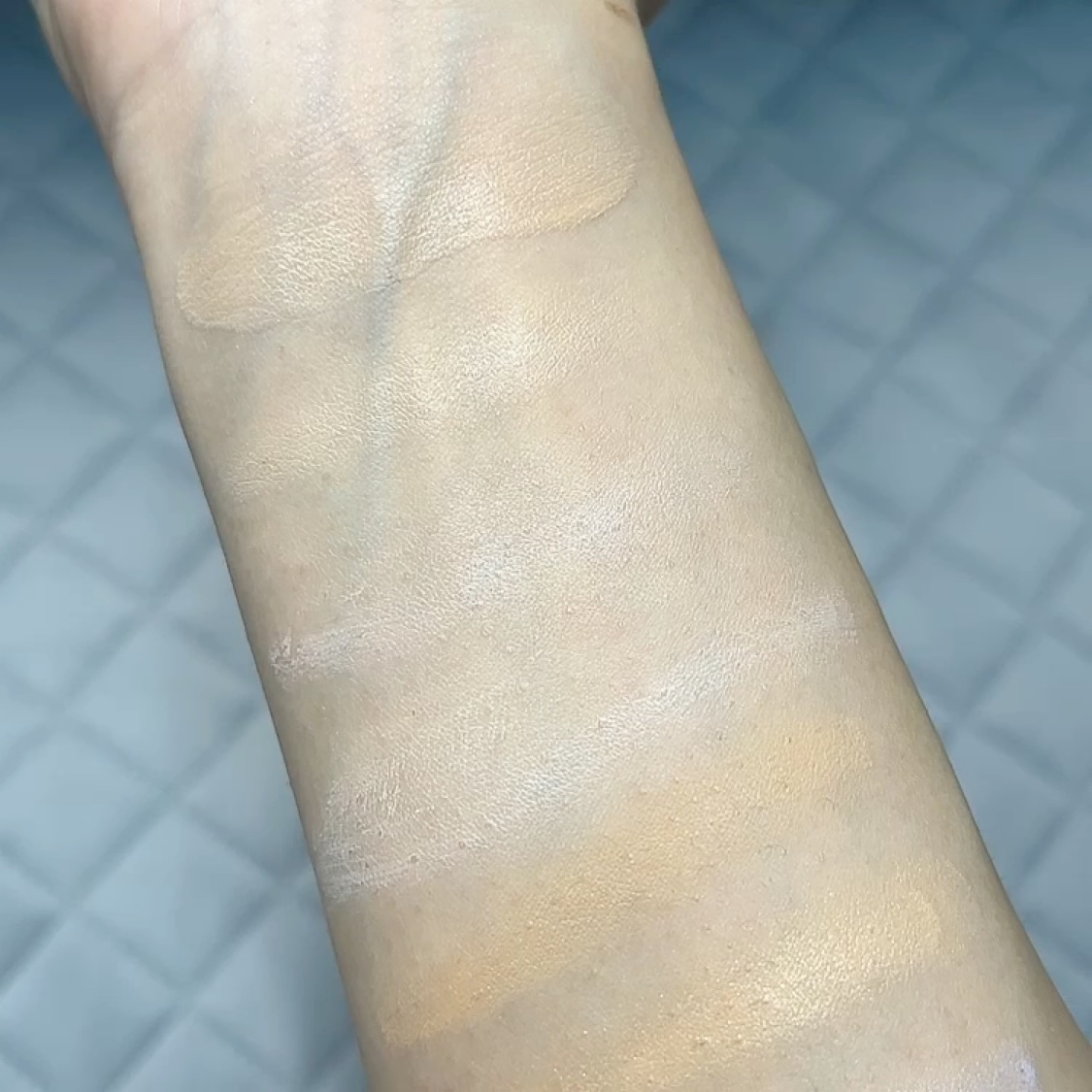 クリアデイケアベース/オルビス/化粧下地の動画クチコミ4つ目