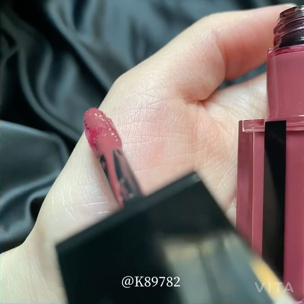 ルージュ ピュールクチュール ヴェルニ ウォーターステイン/YVES SAINT LAURENT BEAUTE/口紅を使ったクチコミ（2枚目）