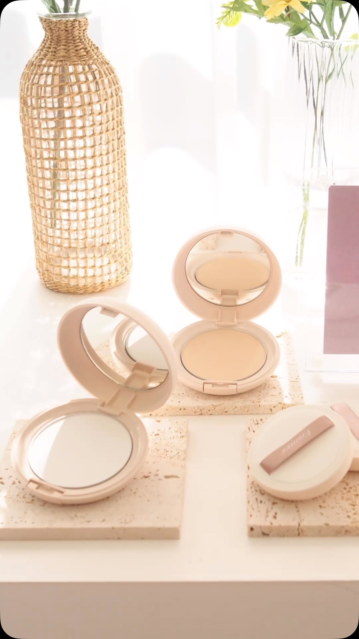 グッバイオイリー/Enamor/プレストパウダーの動画クチコミ1つ目