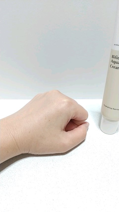 manyo ビフィダバイオームアクアバリアクリームのクチコミ「⭐️⭐️⭐️⭐️☆
使いやすいジェルクリーム🤎

魔女工場
ビフィダバイオームアクアバリアクリ.....」（3枚目）